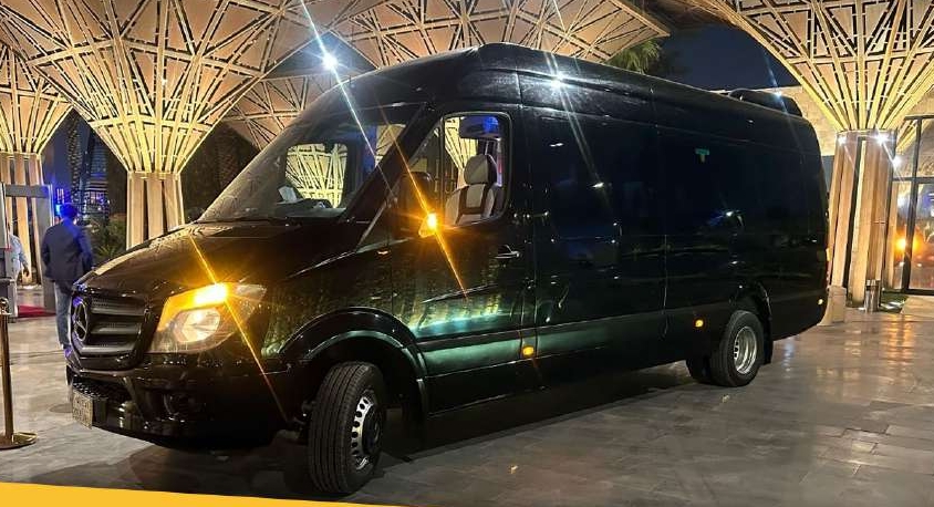 Mercedes Van - 5 Seats